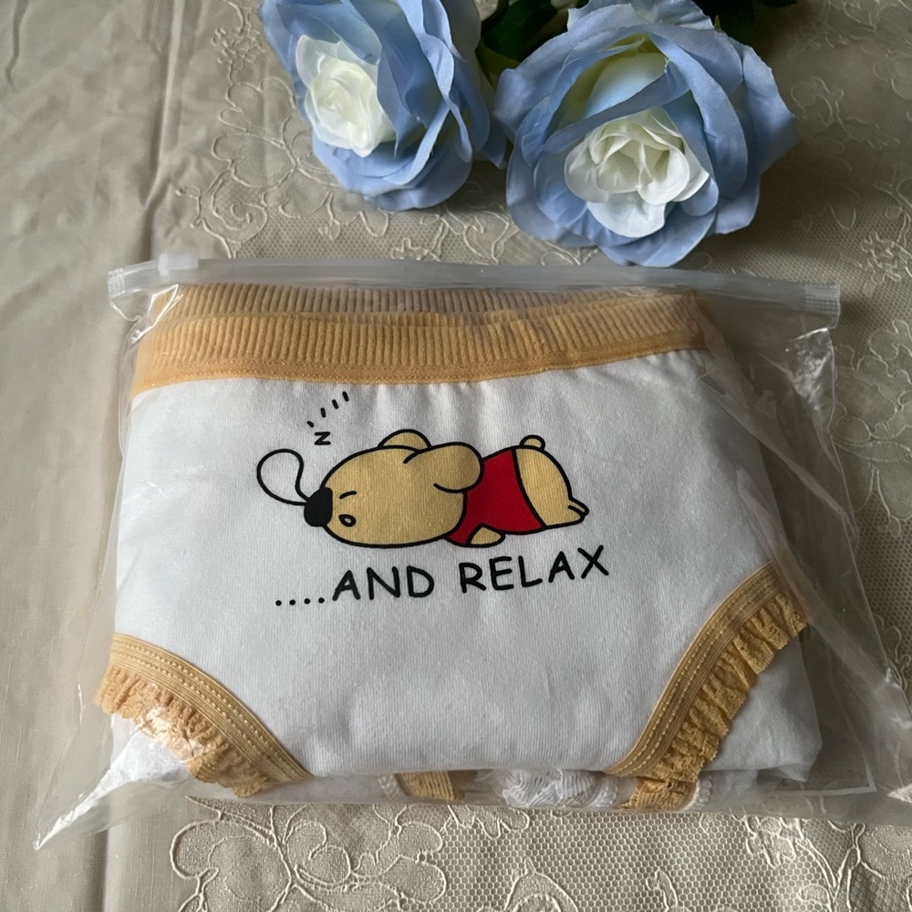New set of 5 cotton panties, yellow bear